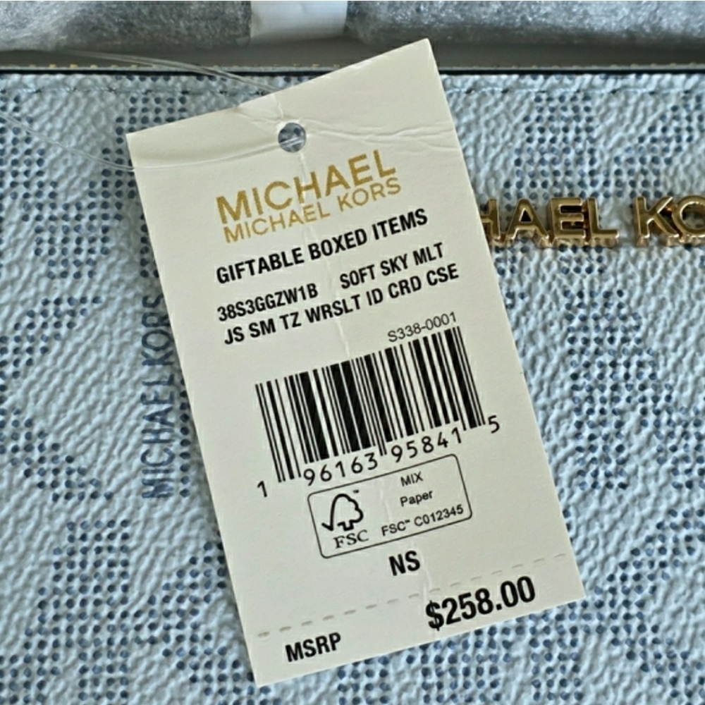 NIB! Michael Kors Soft Sky Blue Signature Wristlet & Wallet Set (MSRP $258) - Picture 4 of 5